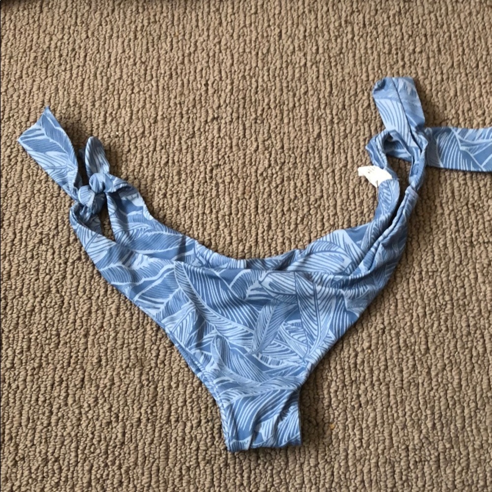 Sensi graves bikini bottom